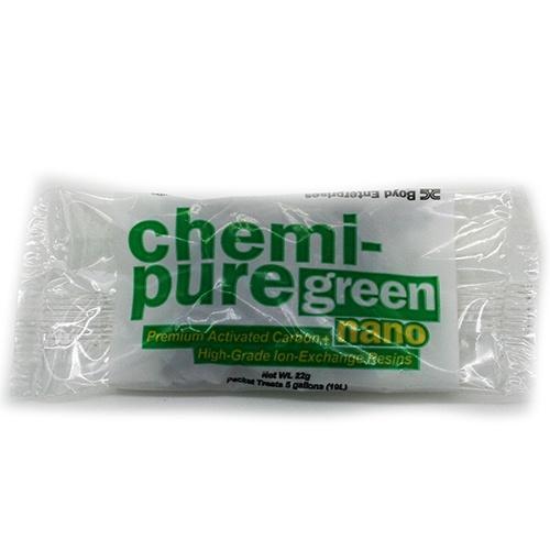 BOYD Chemipure GREEN (crystal clear water in planted aquarium)