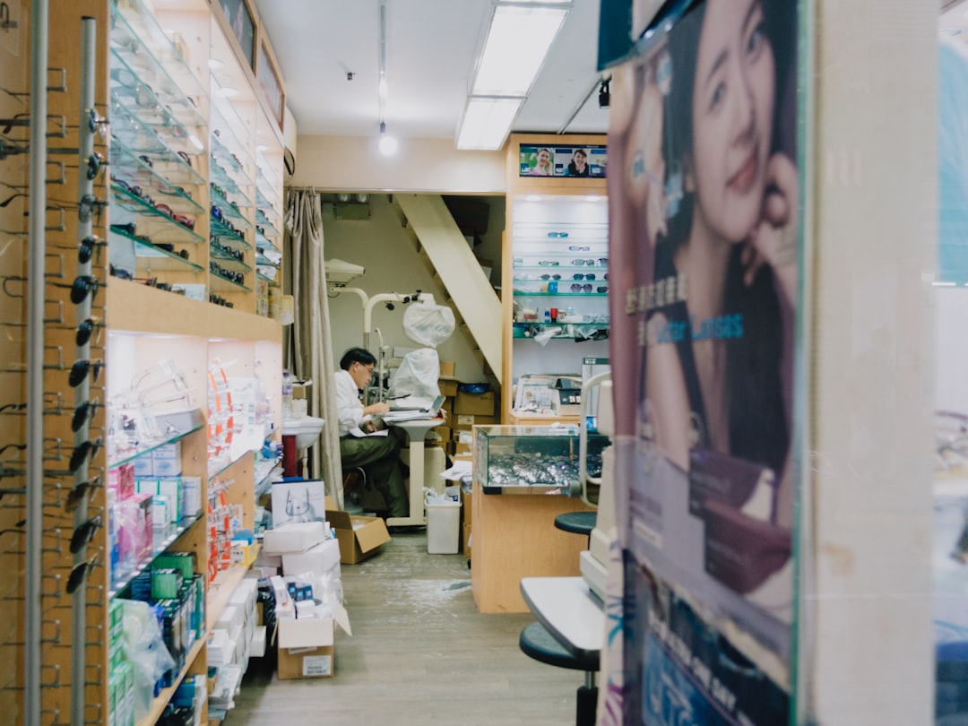 Aquarium for Optometry Clinics: Relaxed Eyes, Better Exams