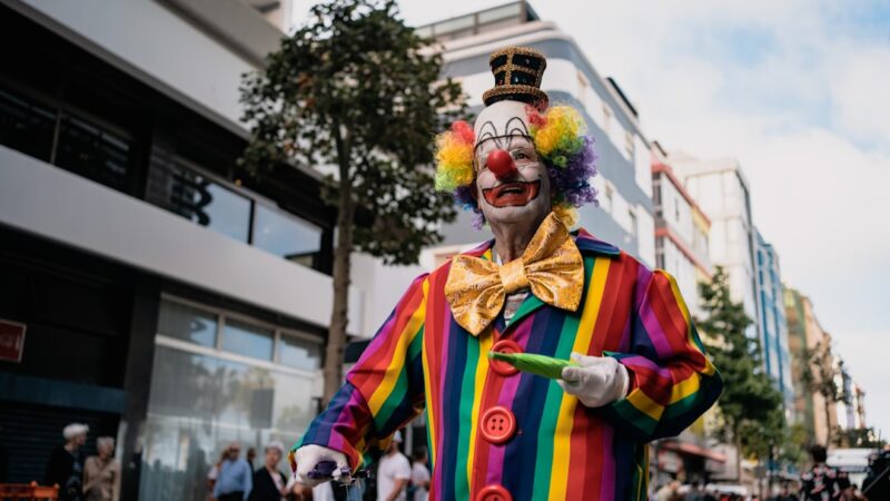 Clown Loach Care Guide: The Gentle Giant That Clicks
