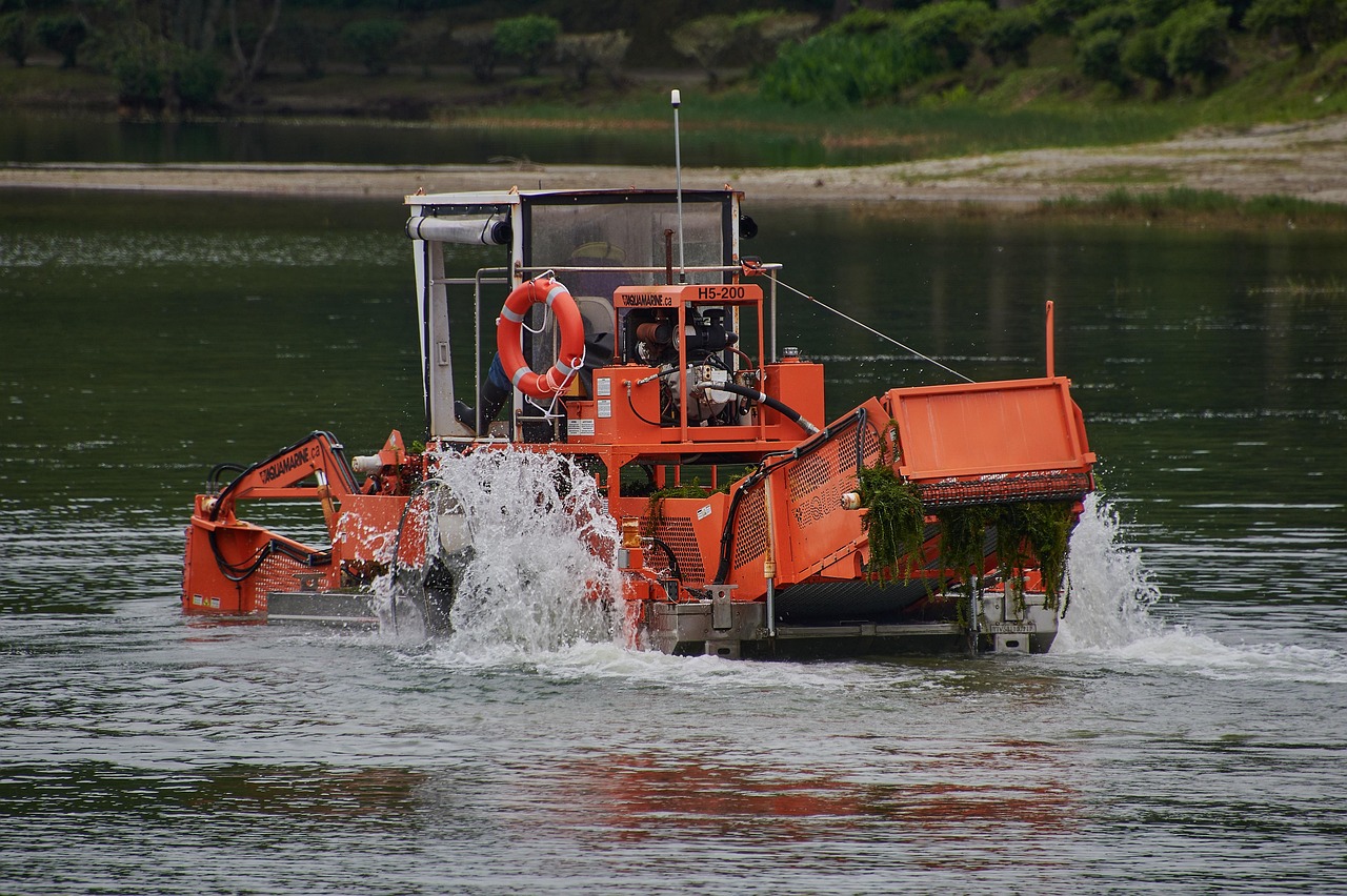 lake, remove algae, aquatic machine, nature, dredge, dredging, technology, algae