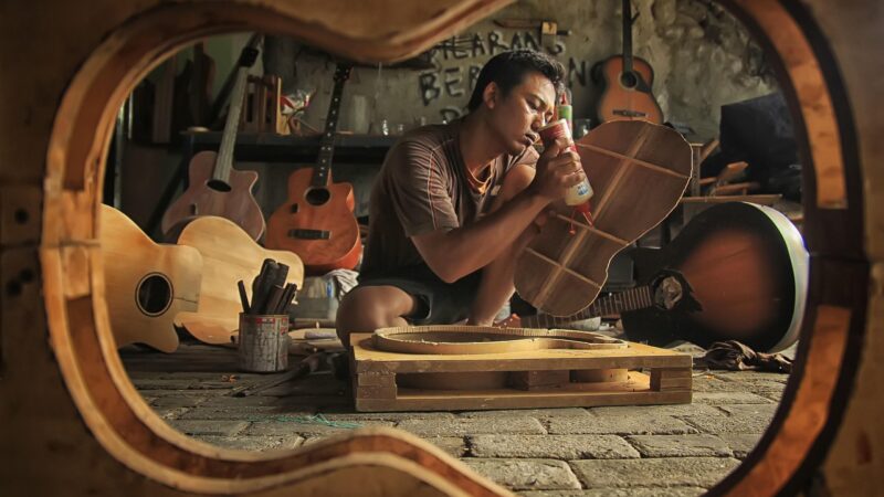 Hardscape Layout Guide: Rocks, Wood and the Rule of Thirds