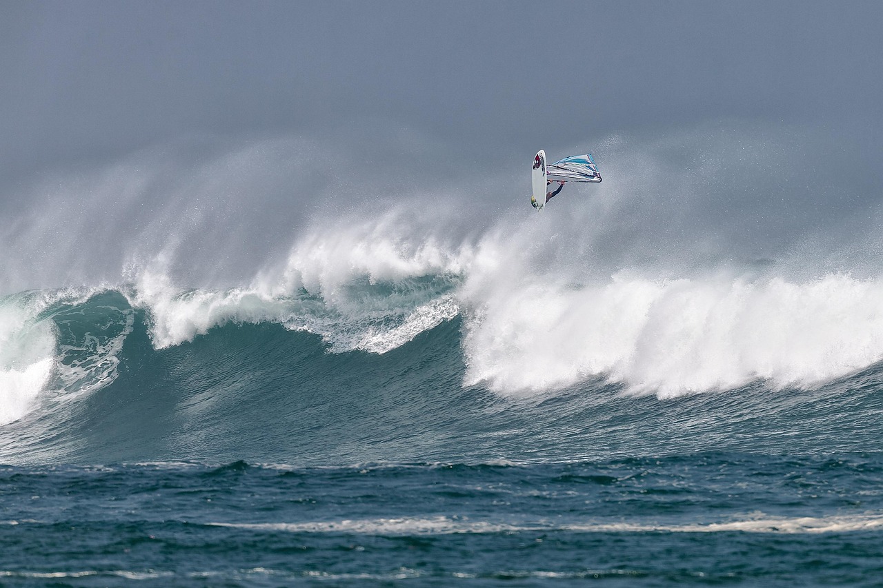 rogue wave, spray, windsurfing, surfer, indian ocean, western java, indonesia, windsurfing, surfer, surfer, surfer, surfer, s