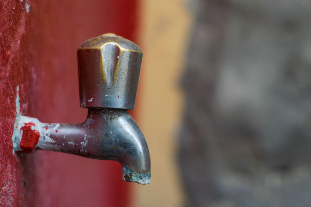 tap, water well, antique, old, metal, flow, rusty, valve, pump, dripping, vintage, outdoor, cold, water, irrigation, fountain