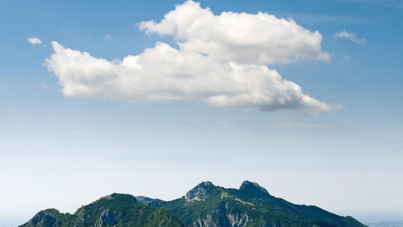 mountain, cloud, sky, nature, summit, peak, landscape, mountain, cloud, cloud, cloud, cloud, cloud, sky, sky
